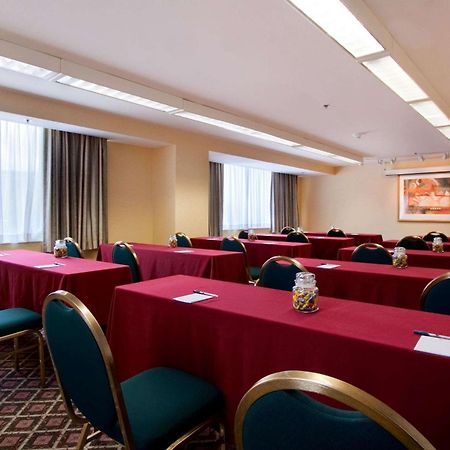 Homewood Suites By Hilton Falls Church Merrifield Bagian luar foto