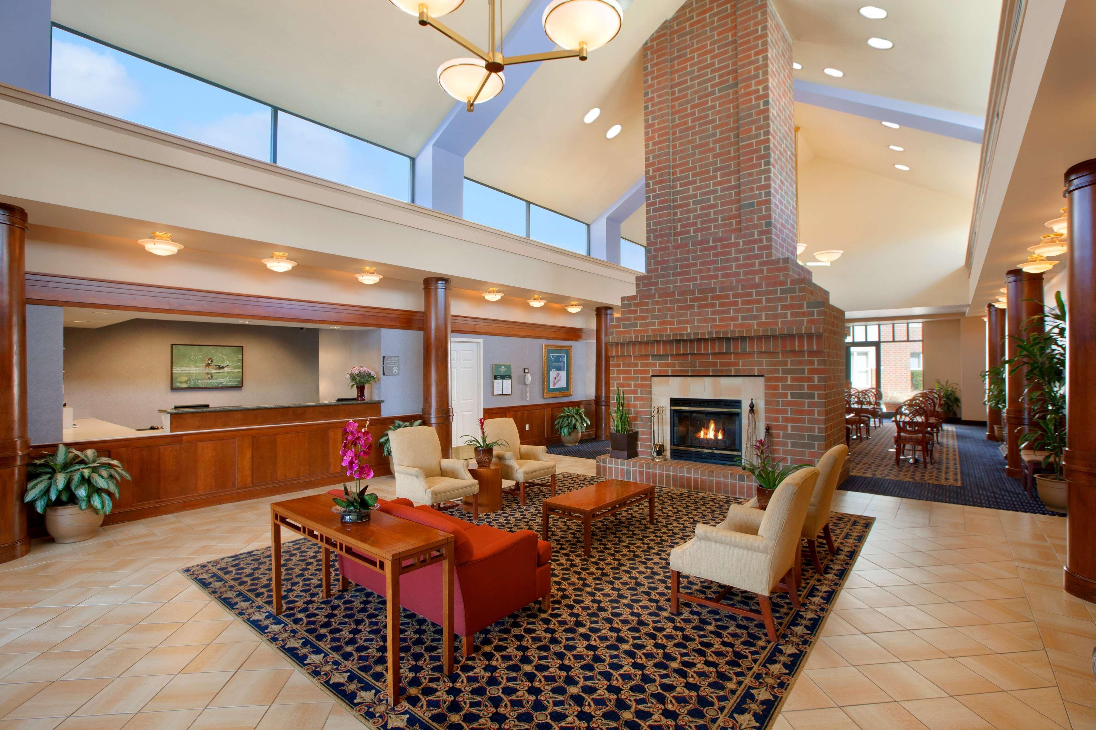 Homewood Suites By Hilton Falls Church Merrifield Bagian luar foto