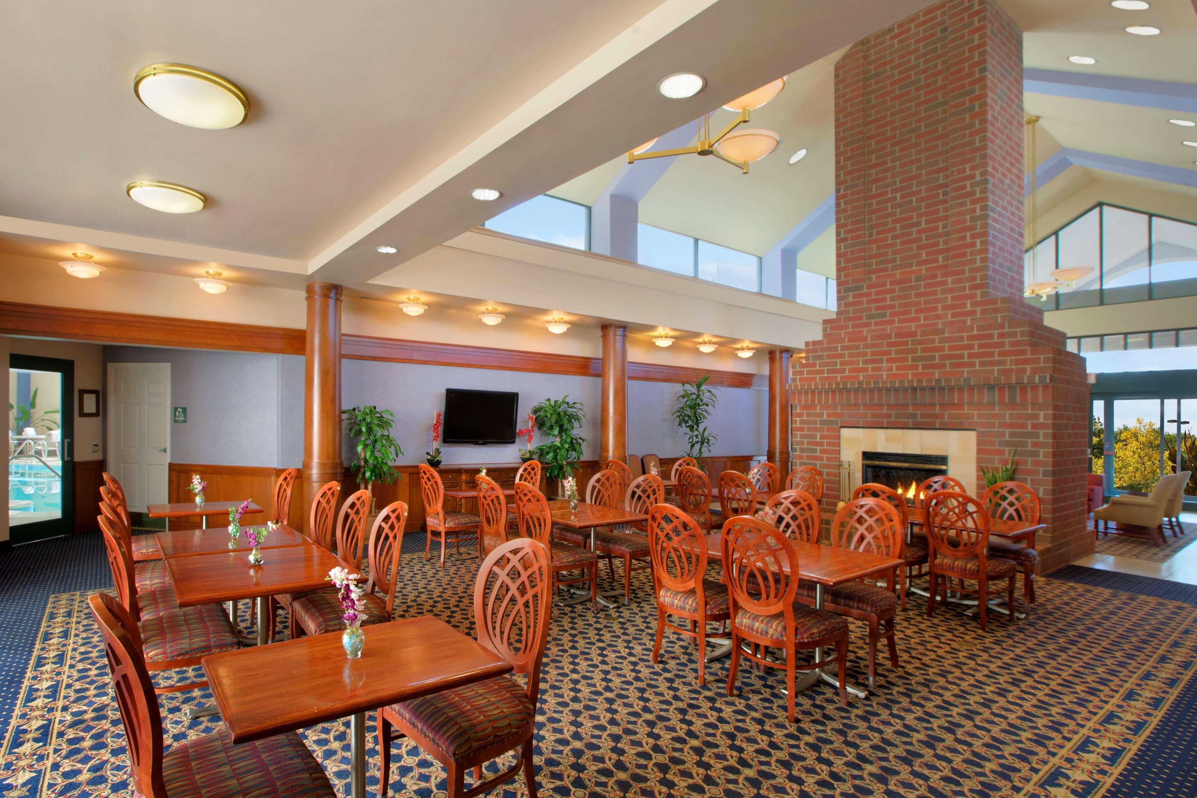 Homewood Suites By Hilton Falls Church Merrifield Bagian luar foto