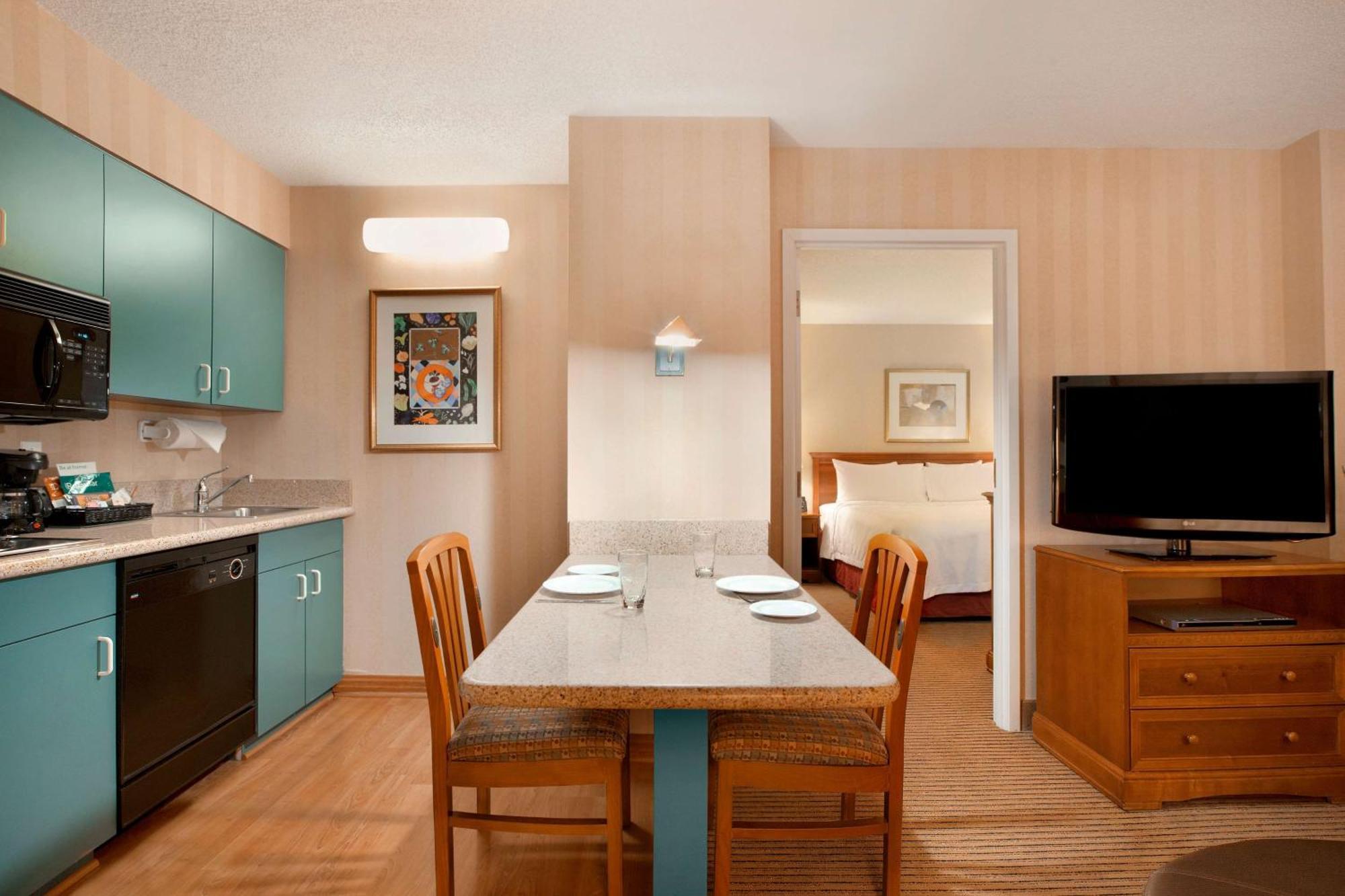 Homewood Suites By Hilton Falls Church Merrifield Bagian luar foto